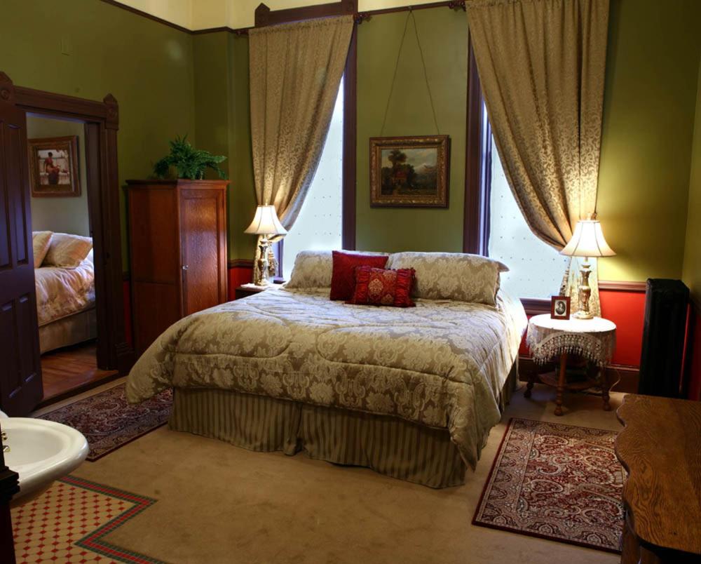 King Room interior